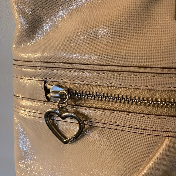 COACH BAG POPPY METALLIC GOLD CHAMPAGNE LEATHER LARGE TOTE #H1281-F20441. - Picture 5 of 5